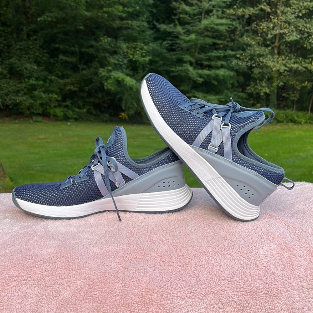 UNDER ARMOUR BREATHE
TRAINING SHOE - WOMEN'S - Picture 4 of 10
